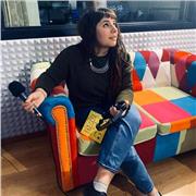 Laureanda in Filosofia offre lezioni di materie umanistiche (Letteratura, Grammatica, Filosofia, Storia...) inoltre disponibile ad adattarsi alle necessità dei richiedenti